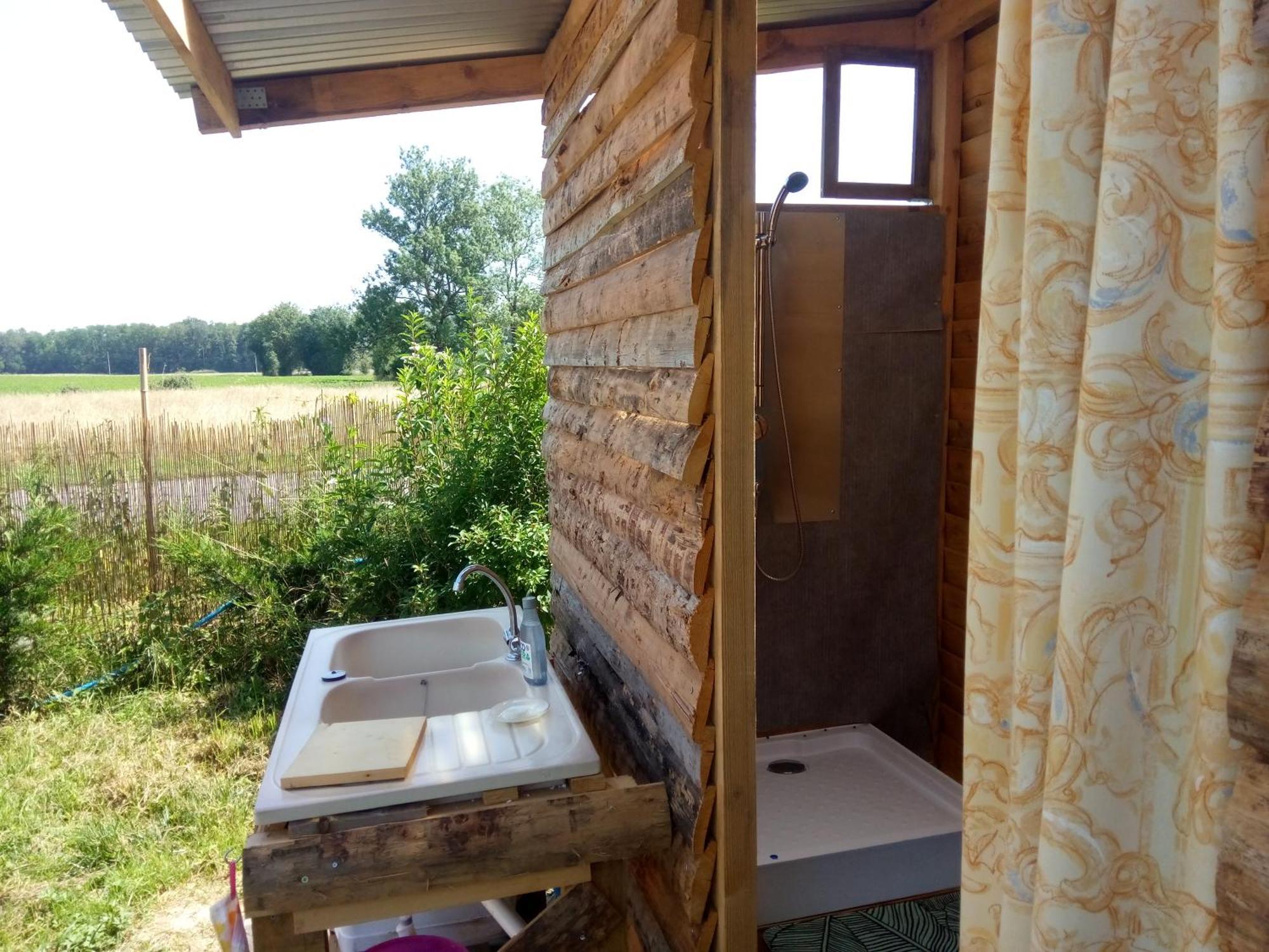 Bivouac Hotell Le Fay Eksteriør bilde